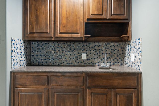 2115 Graystone Ridge Drive, Conroe, TX 77304