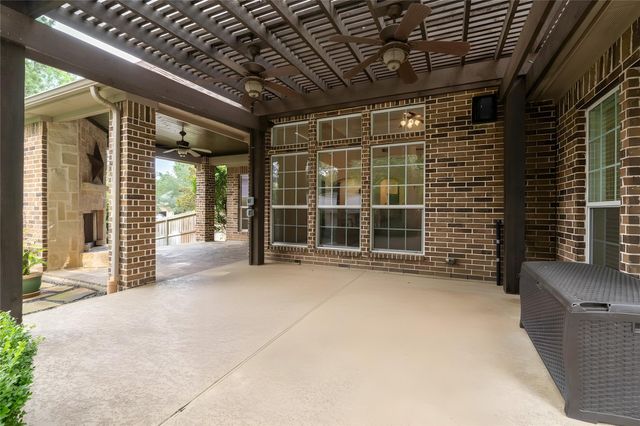 2115 Graystone Ridge Drive, Conroe, TX 77304