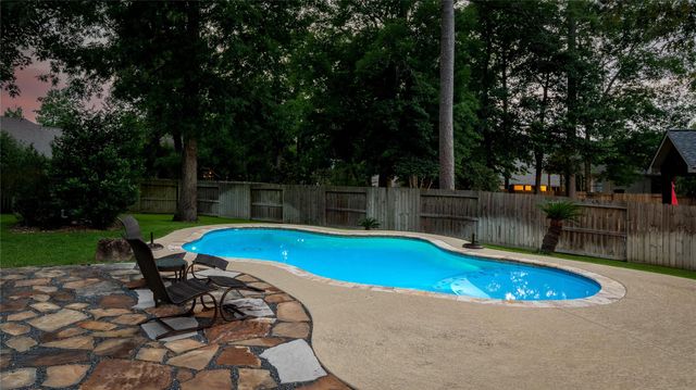 2115 Graystone Ridge Drive, Conroe, TX 77304