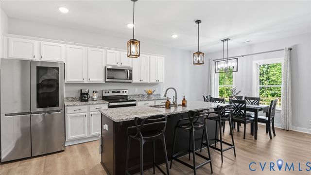 3436 Horseshoe Dr, Quinton, VA 23141