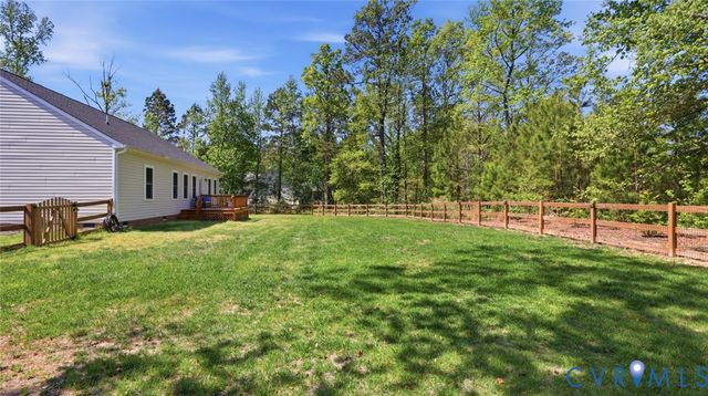 3436 Horseshoe Dr, Quinton, VA 23141
