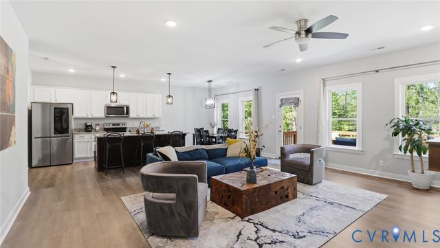 3436 Horseshoe Dr, Quinton, VA 23141