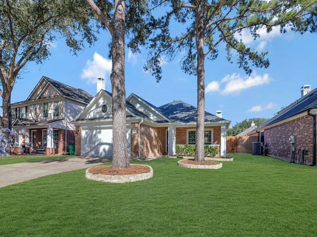 21615 Brookchase Loop, Cypress, TX 77433