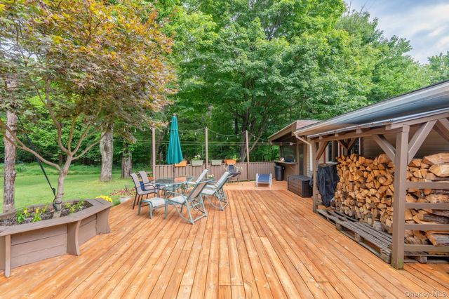 104 Park Place, Saugerties, NY 12477