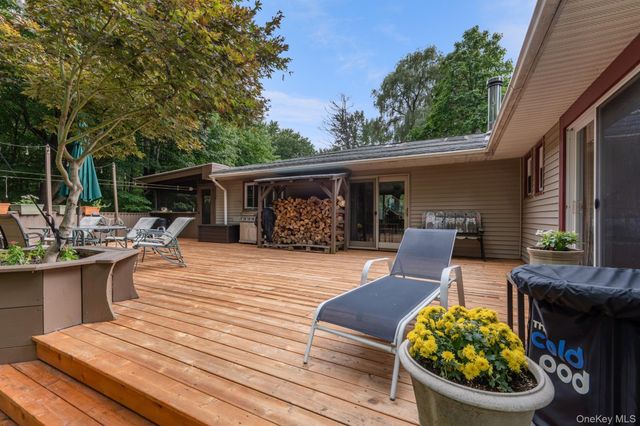 104 Park Place, Saugerties, NY 12477