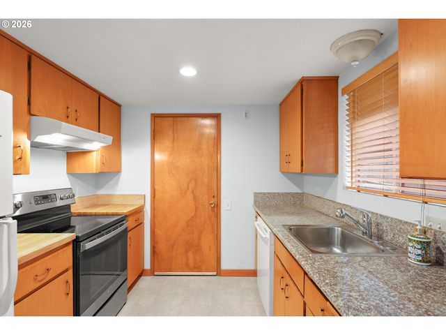 12500 Sw PRINCE ALBERT St, Portland, OR 97224