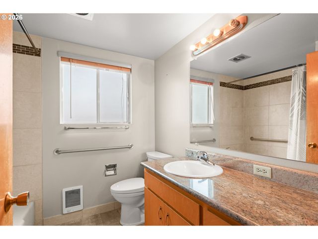 12500 Sw PRINCE ALBERT St, Portland, OR 97224