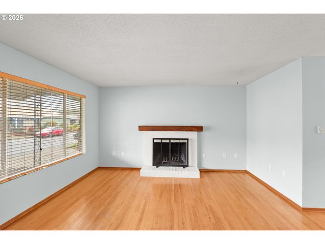 12500 Sw PRINCE ALBERT St, Portland, OR 97224