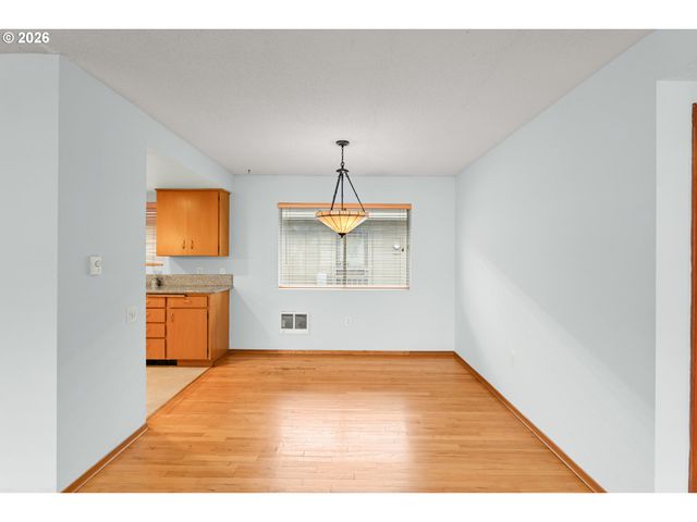 12500 Sw PRINCE ALBERT St, Portland, OR 97224