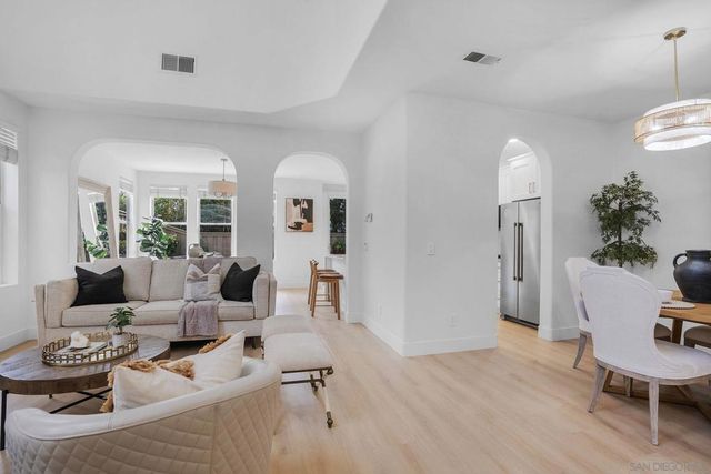 12997 Caminito Bautizo 41, San Diego, CA 92130