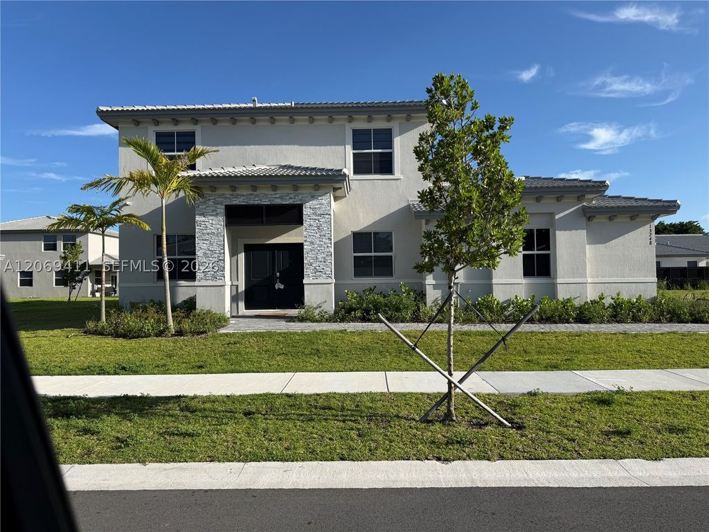 13248 SW 188th Ter 0, Miami, FL 33177