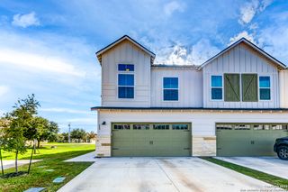 240 SAPPHIRE # 402, New Braunfels, TX 78130