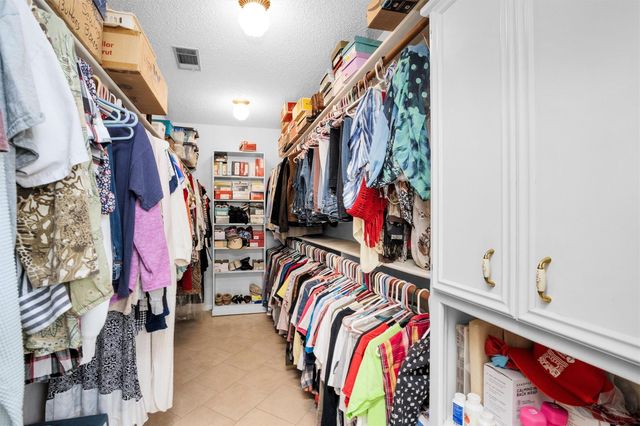 7715 Shadow Lane, Conroe, TX 77304