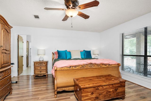 7715 Shadow Lane, Conroe, TX 77304