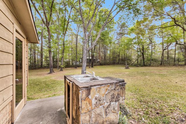 7715 Shadow Lane, Conroe, TX 77304