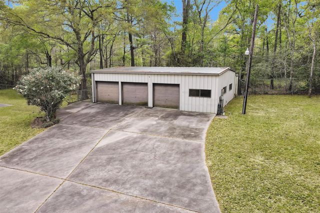 7715 Shadow Lane, Conroe, TX 77304