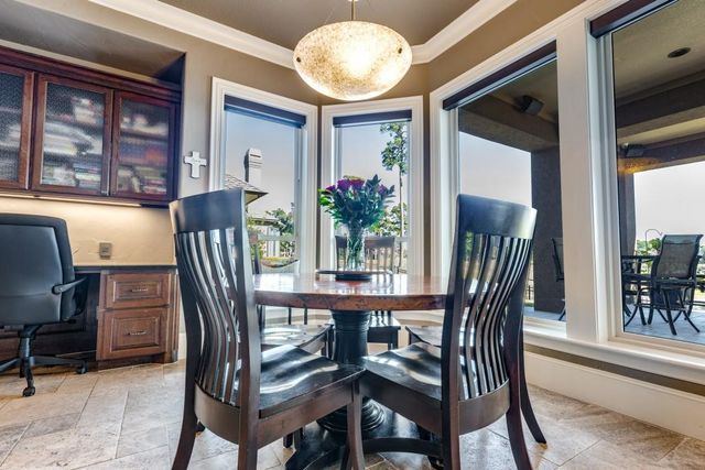 4 Island Green Court, Kingwood, TX 77339