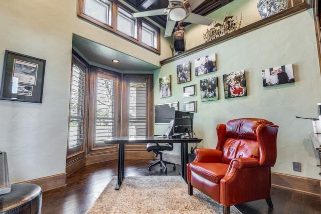 4 Island Green Court, Kingwood, TX 77339