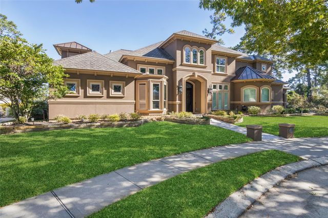 4 Island Green Court, Kingwood, TX 77339