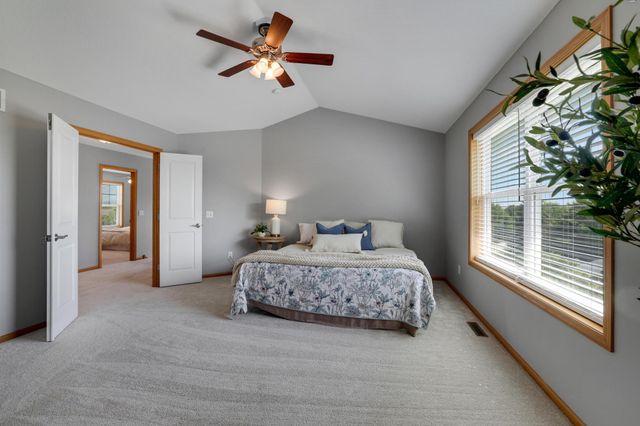 17554 Gerdine Path, Lakeville, MN 55044