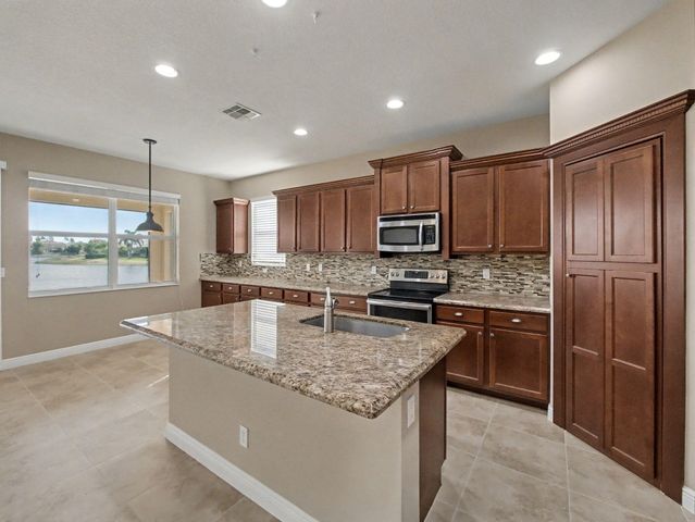 12115 SW Bennington Circle, Port St. Lucie, Port St Lucie, FL 34987