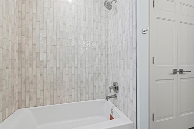 2527 Checker Road, Long Grove, IL 60047