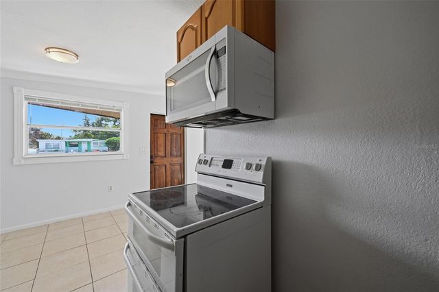 1302 14TH STREET E, Bradenton, FL 34208