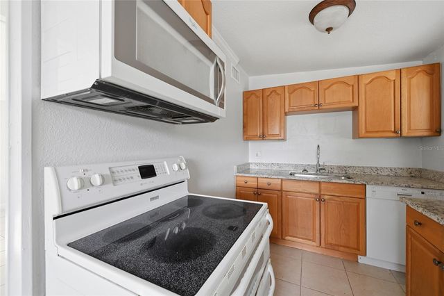 1302 14TH STREET E, Bradenton, FL 34208