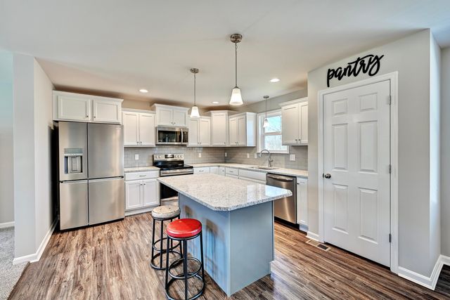 2402 Wernz Drive, Hebron, KY 41048