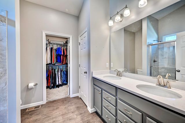 2402 Wernz Drive, Hebron, KY 41048