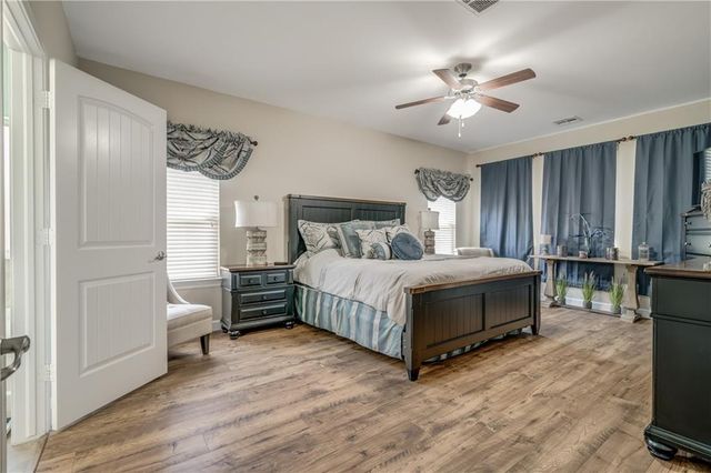 11008 SW 38th Circle, Mustang, OK 73064