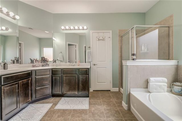 11008 SW 38th Circle, Mustang, OK 73064