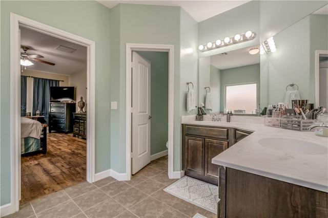 11008 SW 38th Circle, Mustang, OK 73064