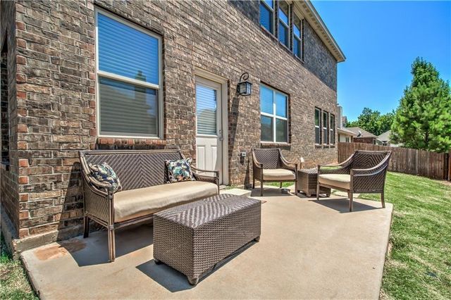 11008 SW 38th Circle, Mustang, OK 73064