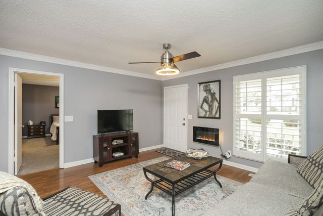 1464 Autumn Knl, Hermitage, TN 37076