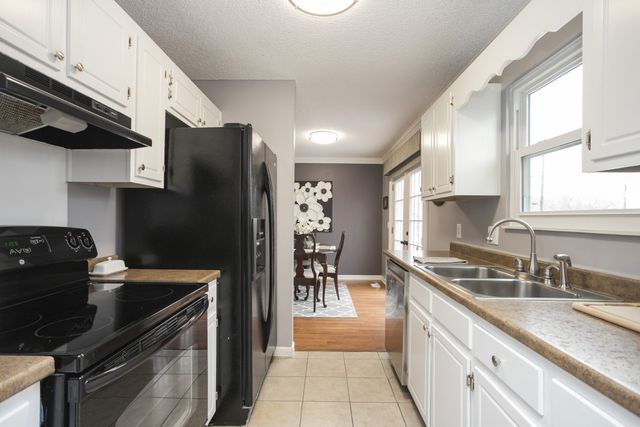 1464 Autumn Knl, Hermitage, TN 37076