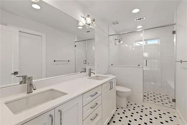 610 W 33rd ST, Austin, TX 78705