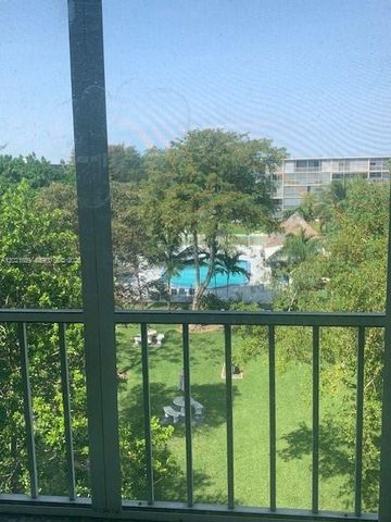 4650 Washington St 502, Hollywood, FL 33021