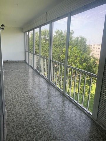 4650 Washington St 502, Hollywood, FL 33021