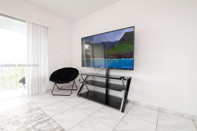 4650 Washington St 502, Hollywood, FL 33021