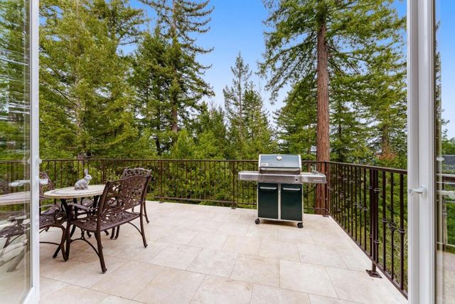 608 Lassen Park Court, Scotts Valley, CA 95066