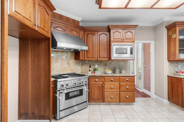 5036 Spanish Bay Cir, Stockton, CA 95219