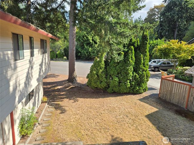 6420 141st Street SW, Edmonds, WA 98026