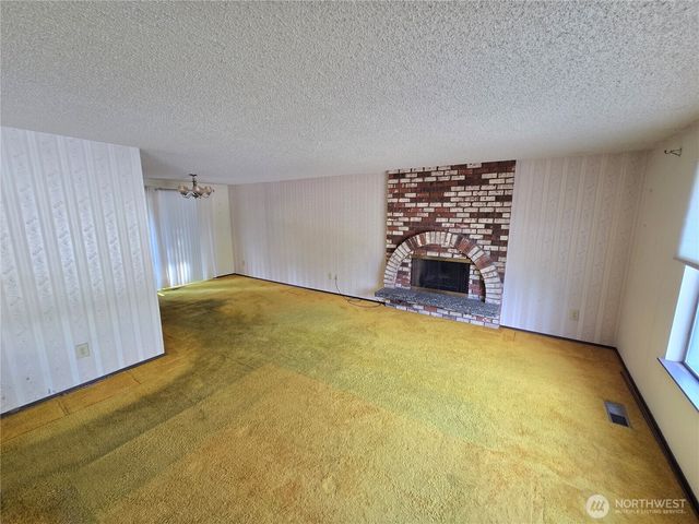 6420 141st Street SW, Edmonds, WA 98026