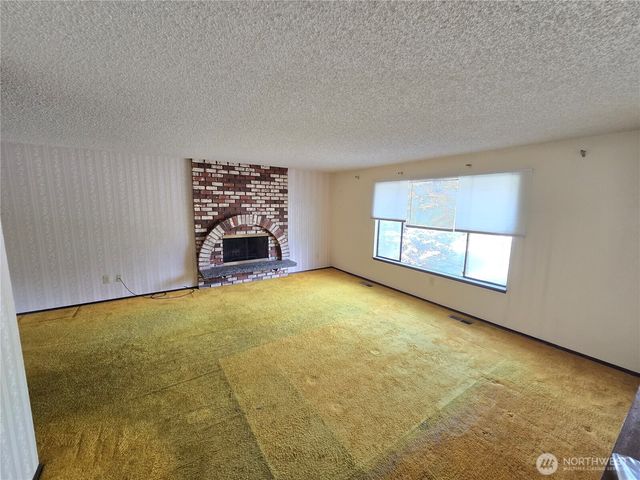 6420 141st Street SW, Edmonds, WA 98026