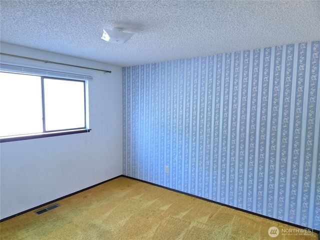 6420 141st Street SW, Edmonds, WA 98026