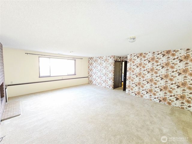 6420 141st Street SW, Edmonds, WA 98026