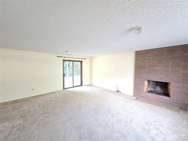 6420 141st Street SW, Edmonds, WA 98026