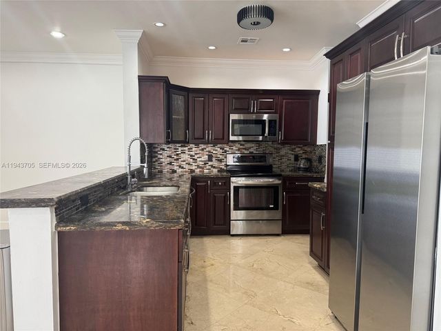 1474 NW 153rd Ln, Pembroke Pines, FL 33028