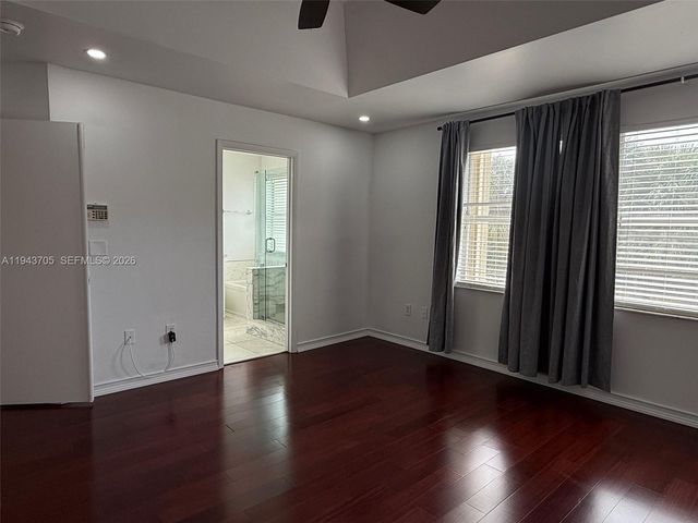 1474 NW 153rd Ln, Pembroke Pines, FL 33028